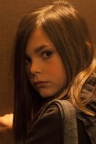 The actor poster of Pili Groyne