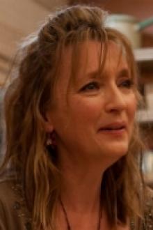 Profielfoto van Lesley Manville
