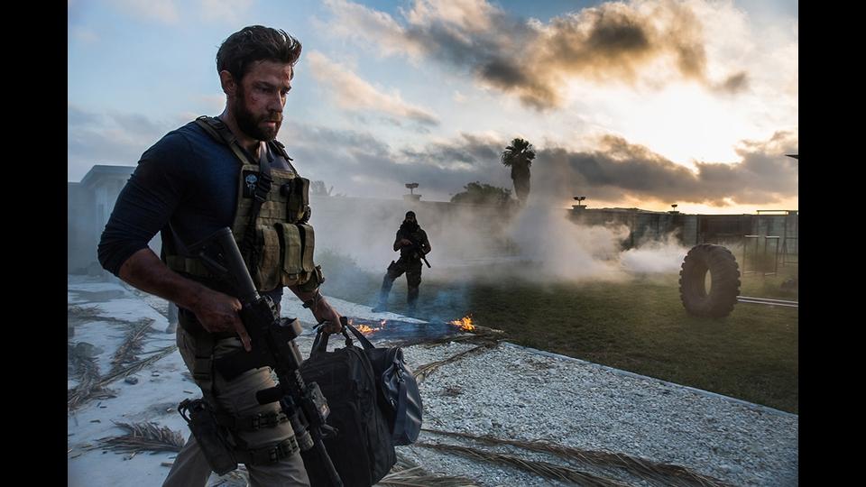 Still uit 13 Hours: The Secret Soldiers of Benghazi Still 4 uit de film 13 Hours: The Secret Soldiers of Benghazi